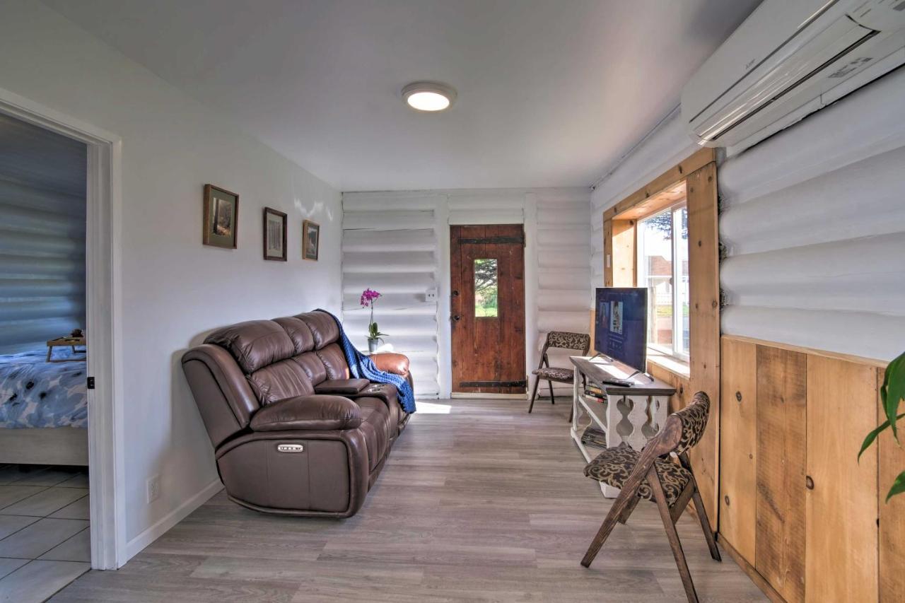 Unique Dog-Friendly Log Cabin Short Walk To Ocean Crescent City Exterior photo